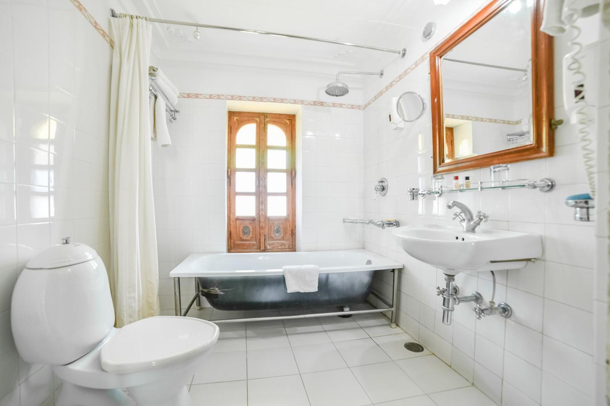 Superior Single Room