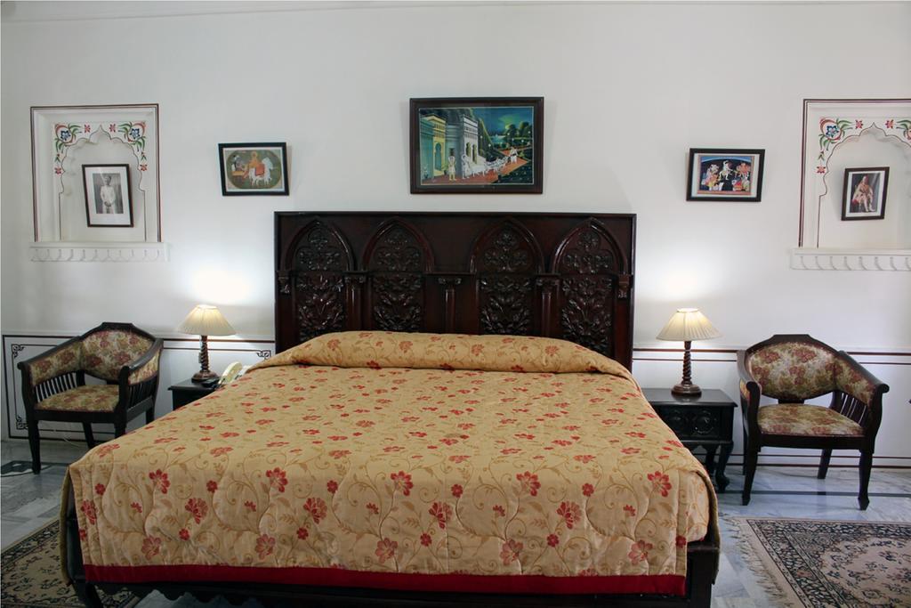 Superior Deluxe Double or Twin Room